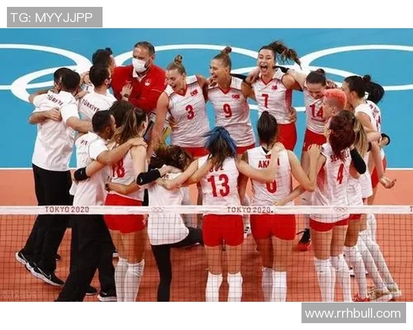 广州排球队与成都排球队赛后战术分析与复盘探讨